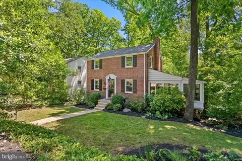 252 Whitmoor Ter, Silver Spring, MD 20901 photo 2