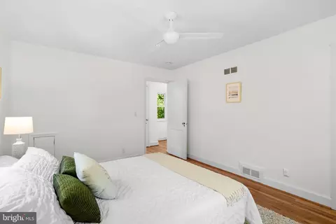 252 Whitmoor Ter, Silver Spring, MD 20901 photo 21
