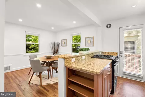 252 Whitmoor Ter, Silver Spring, MD 20901 photo 11