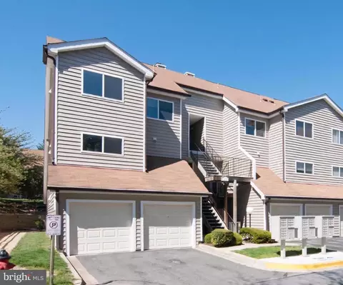 10825 Amherst Ave #D, Silver Spring, MD 20902