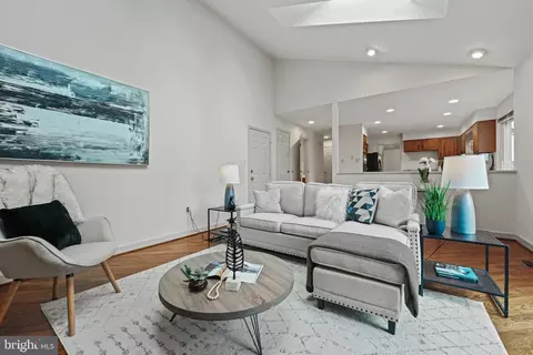 15104 Centergate Dr, Silver Spring, MD 20905 photo 18