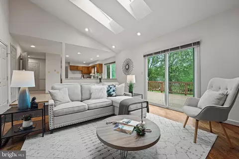15104 Centergate Dr, Silver Spring, MD 20905 photo 16