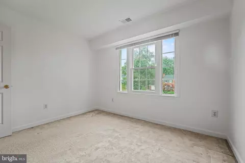 15104 Centergate Dr, Silver Spring, MD 20905 photo 36