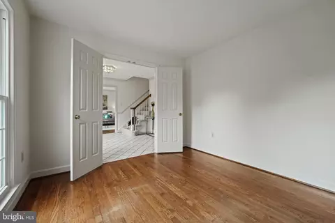 15104 Centergate Dr, Silver Spring, MD 20905 photo 19