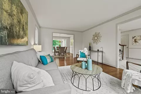 15104 Centergate Dr, Silver Spring, MD 20905 photo 5