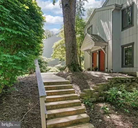 12 Windbrooke Cir #12, Gaithersburg, MD 20879