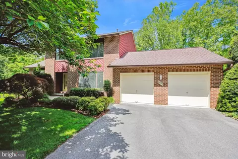 10941 Broad Green Ter, Potomac, MD 20854