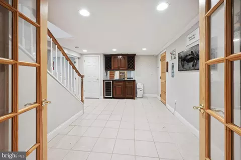 Entry Way - 404 Pershing Dr, Silver Spring, MD 20910 photo 5 of 6