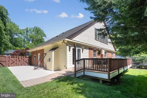 Exterior - 404 Pershing Dr, Silver Spring, MD 20910 photo 4 of 5