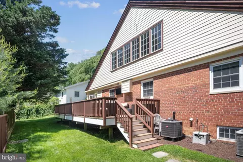 Exterior - 404 Pershing Dr, Silver Spring, MD 20910 photo 3 of 5