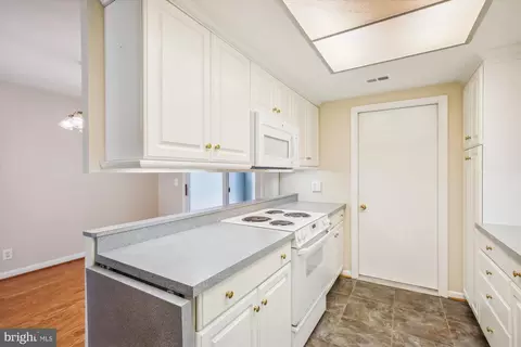 Kitchen - 3400 Hallaton Ct #166-A, Silver Spring, MD 20906 photo 4 of 4