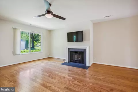 Living - 3400 Hallaton Ct #166-A, Silver Spring, MD 20906 photo 3 of 4