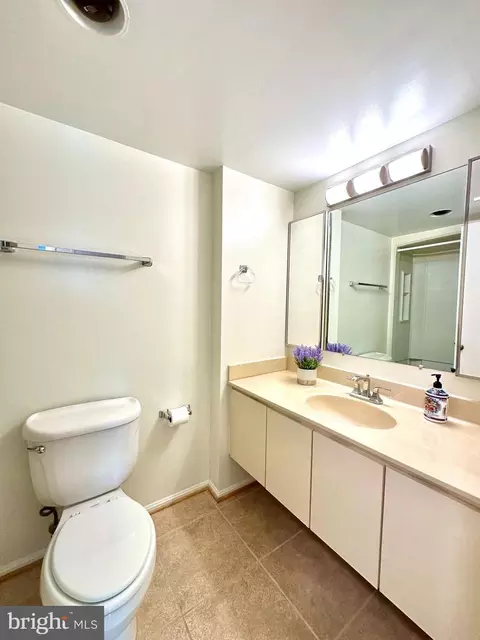 15101 Interlachen Dr #1-903, Silver Spring, MD 20906 photo 29
