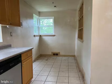 25730 Ridge Rd, Damascus, MD 20872 photo 4