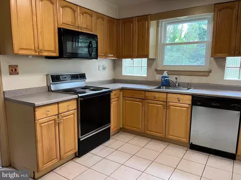 25730 Ridge Rd, Damascus, MD 20872 photo 2