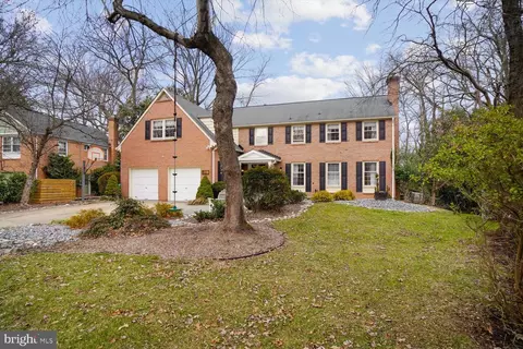 11323 Rolling House Rd, Rockville, MD 20852