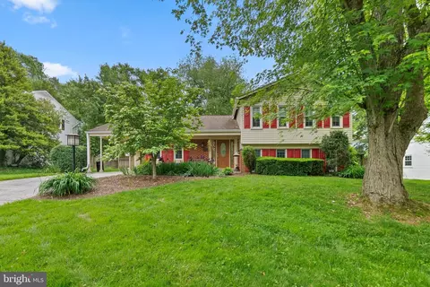 5425 Marlin St, Rockville, MD 20853