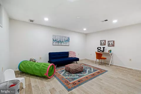11425 Catalina Ter, Silver Spring, MD 20902 photo 25