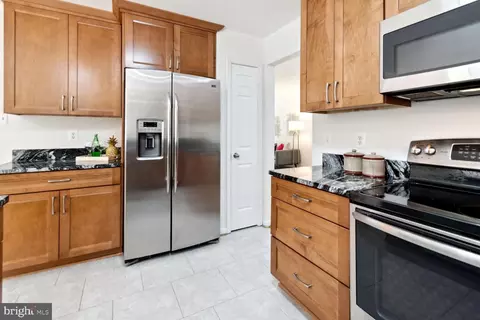 11425 Catalina Ter, Silver Spring, MD 20902 photo 9