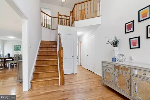 11425 Catalina Ter, Silver Spring, MD 20902 photo 2