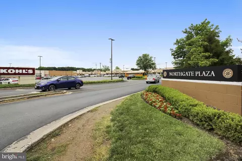 Exterior - 3012 Birchtree Ln, Silver Spring, MD 20906 photo 39 of 40