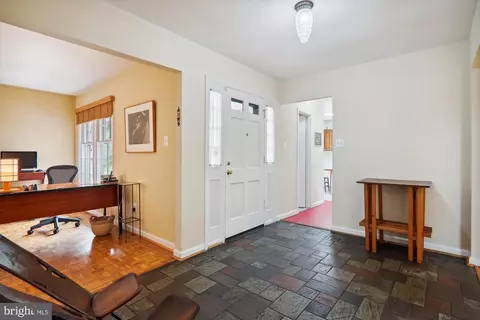 Entry Way - 3012 Birchtree Ln, Silver Spring, MD 20906 photo 2 of 6