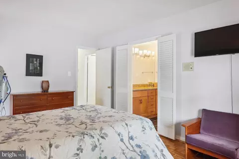 Bedroom - 3012 Birchtree Ln, Silver Spring, MD 20906 photo 3 of 9