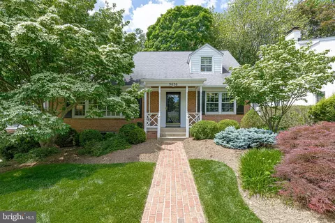 9636 E Bexhill Dr, Kensington, MD 20895