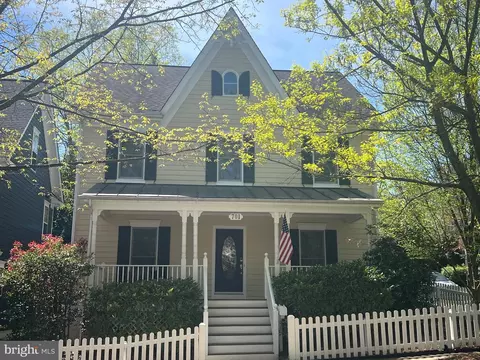 701 Linslade St, Gaithersburg, MD 20878
