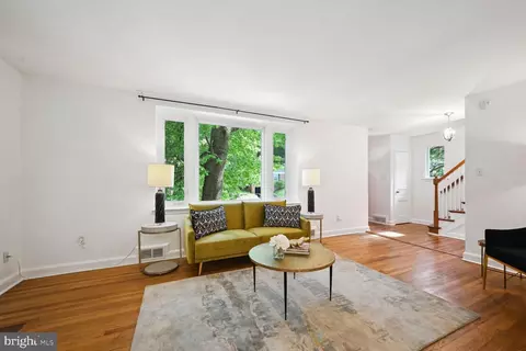211 Dale Dr, Silver Spring, MD 20910 photo 5
