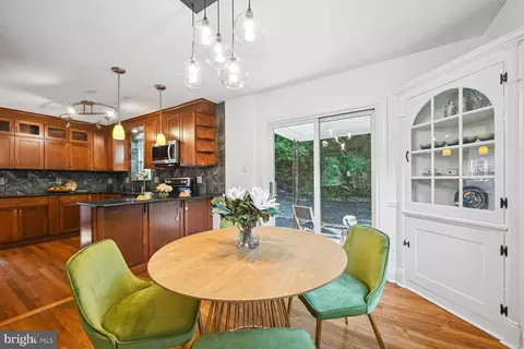 211 Dale Dr, Silver Spring, MD 20910 photo 7