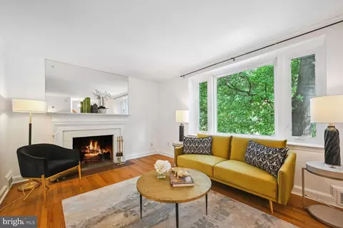 211 Dale Dr, Silver Spring, MD 20910 photo 4