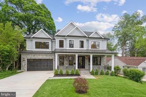 5913 Madawaska Rd, Bethesda, MD 20816