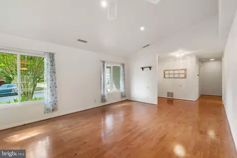 14911 Hydrus Rd, Silver Spring, MD 20906 photo 7