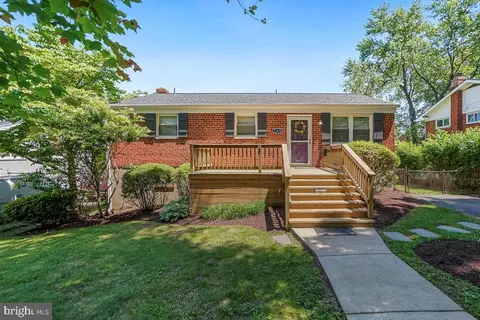 11419 Schuylkill Rd, Rockville, MD 20852