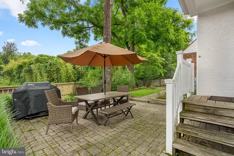 Exterior - 8208 Cedar St, Silver Spring, MD 20910 photo 2 of 6