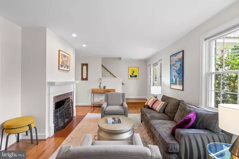 Living - 8208 Cedar St, Silver Spring, MD 20910 photo 1 of 2
