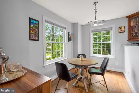 Dining - 8208 Cedar St, Silver Spring, MD 20910 photo 4 of 4