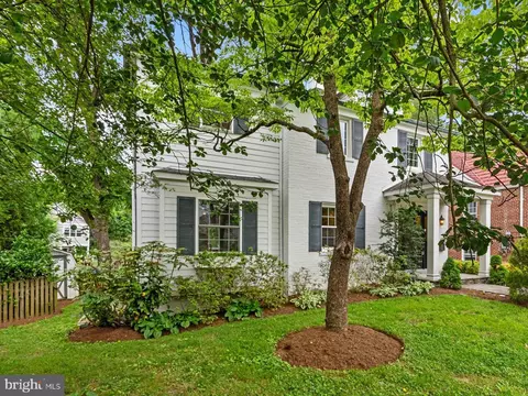 8208 Cedar St, Silver Spring, MD 20910