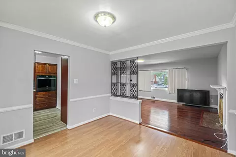 Living - 9407 Sierra St, Silver Spring, MD 20903 photo 6 of 8