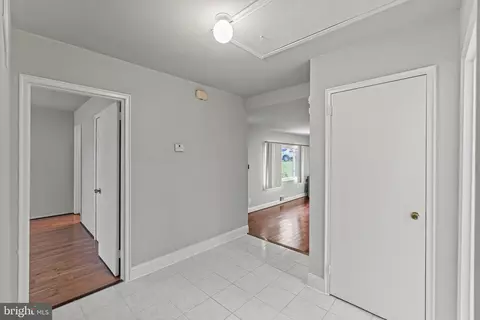 Entry Way - 9407 Sierra St, Silver Spring, MD 20903 photo 3 of 4