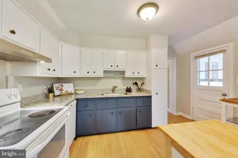 Kitchen - 12602 Gould Rd, Silver Spring, MD 20906 photo 2 of 3