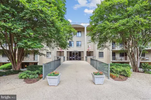 7425 Democracy Blvd #A-305, Bethesda, MD 20817