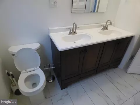 Bath - 3307 Kayson St, Silver Spring, MD 20906 photo 2 of 3
