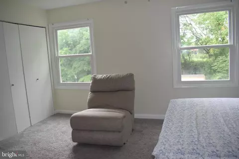 Bedroom - 19860 Beatriz Ave, Poolesville, MD 20837 photo 5 of 6