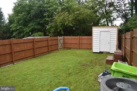 Exterior - 19860 Beatriz Ave, Poolesville, MD 20837 photo 5 of 9