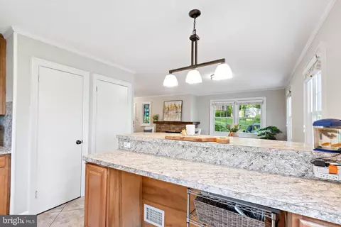 Kitchen - 11434 Mapleview Dr, Silver Spring, MD 20902 photo 7 of 9