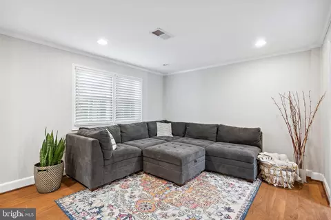 Living - 11434 Mapleview Dr, Silver Spring, MD 20902 photo 2 of 2