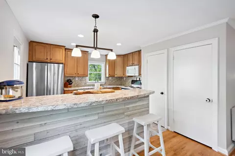 Kitchen - 11434 Mapleview Dr, Silver Spring, MD 20902 photo 3 of 9