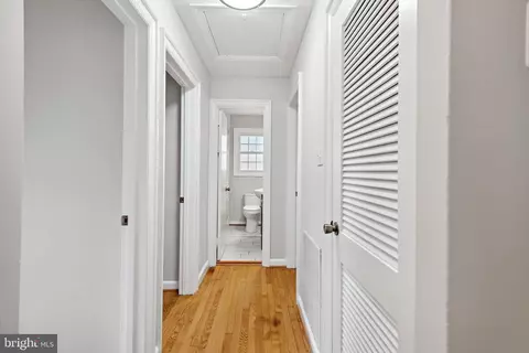 Entry Way - 11434 Mapleview Dr, Silver Spring, MD 20902 photo 2 of 6
